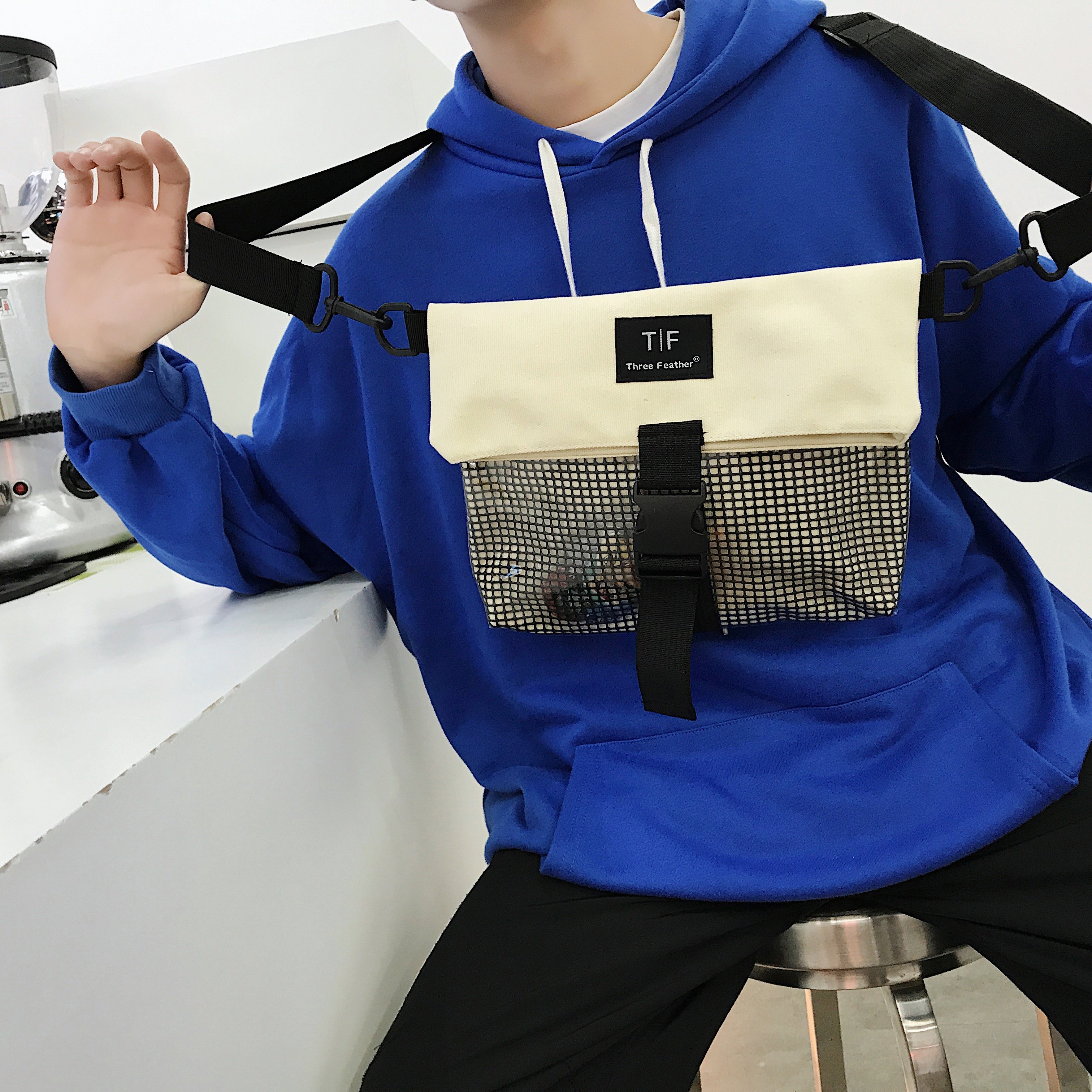 FINDSENSE 品牌 韓國 時尚 INS超火 個性 休閒包 斜挎單包 多功能 機能性 外出包 穿搭使用單品