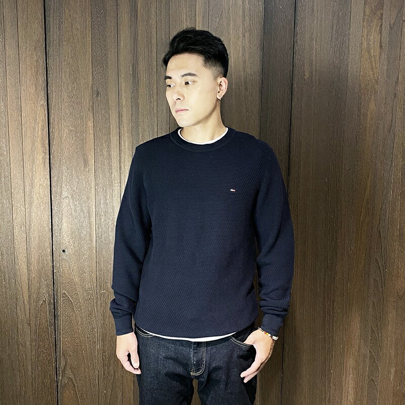 美國百分百【全新真品】Tommy Hilfiger 針織毛衣 圓領 男款 TH 長袖上衣 logo 素面 深藍 DD52
