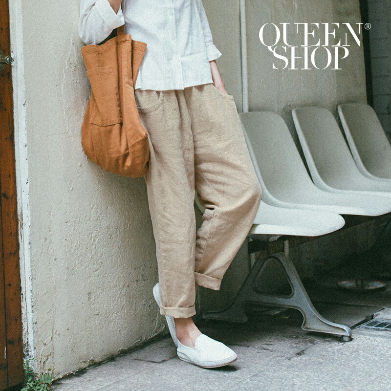 Ｑｕｅｅｎ Ｓｈｏｐ【04080105】 口袋造型鬆緊腰棉麻老爺褲 兩色售 S/M＊預購＊