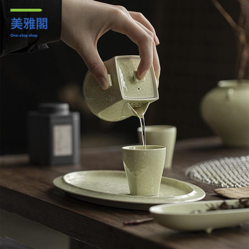 墨己 仿宋綠釉方圓手抓壺 功夫茶具 陶瓷寶瓶泡茶壺 球孔過濾泡茶壺 myg8021