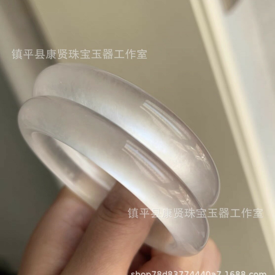 【現貨】批發石英巖玉冰種白月光手鐲水沫冰透美人玉手鐲金絲玉寶石光手鐲【北歐家居生活】