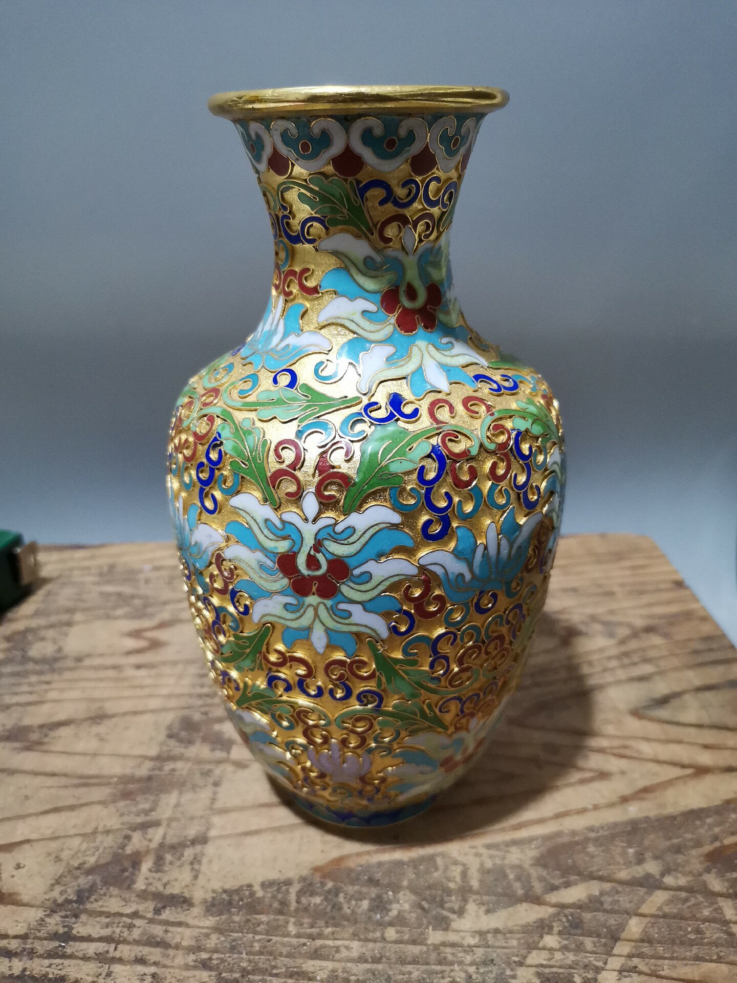 日本回流創匯時期精品銅胎景泰藍銅瓶花瓶賞瓶。描金工藝，細路，