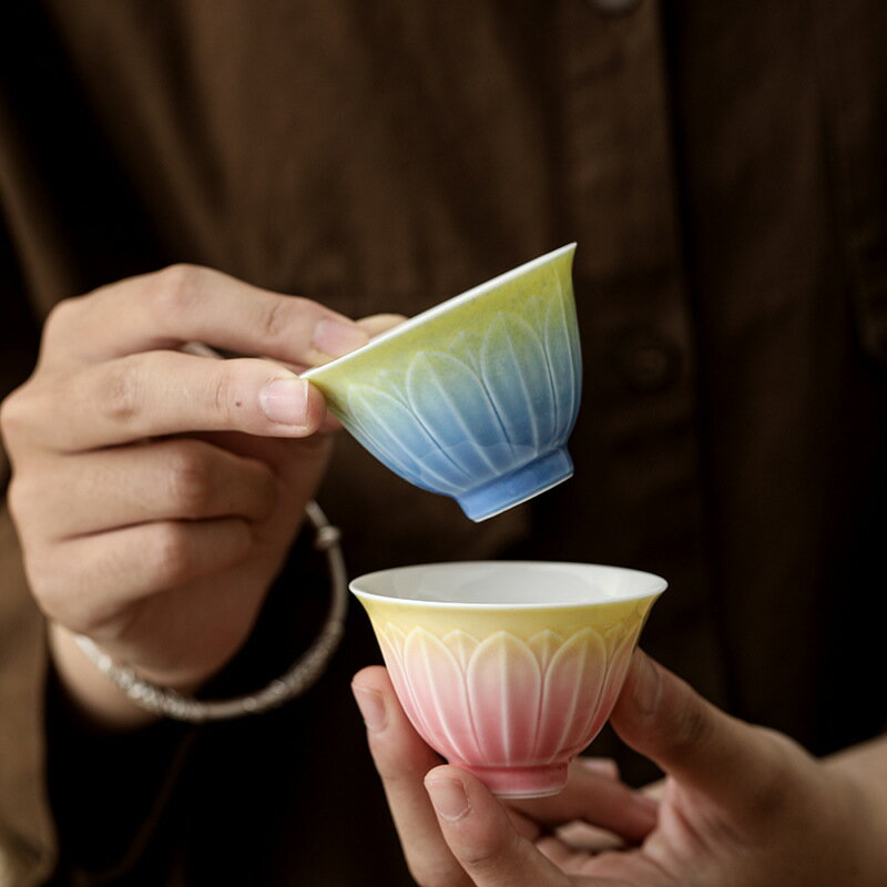 異彩漸變陶瓷蓮花杯家用品茗杯功夫茶具單杯現代文人茶器女士茶杯