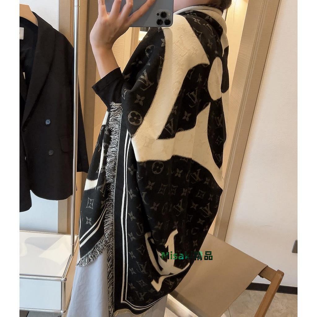 直購#羊絨披肩 圍巾 披肩 圍脖 圍巾脖圍 雙面雙色圍巾 方巾 絲巾披肩 禮服披肩 保暖披肩 發熱老花圍巾 黑色圍巾-Misaki精品