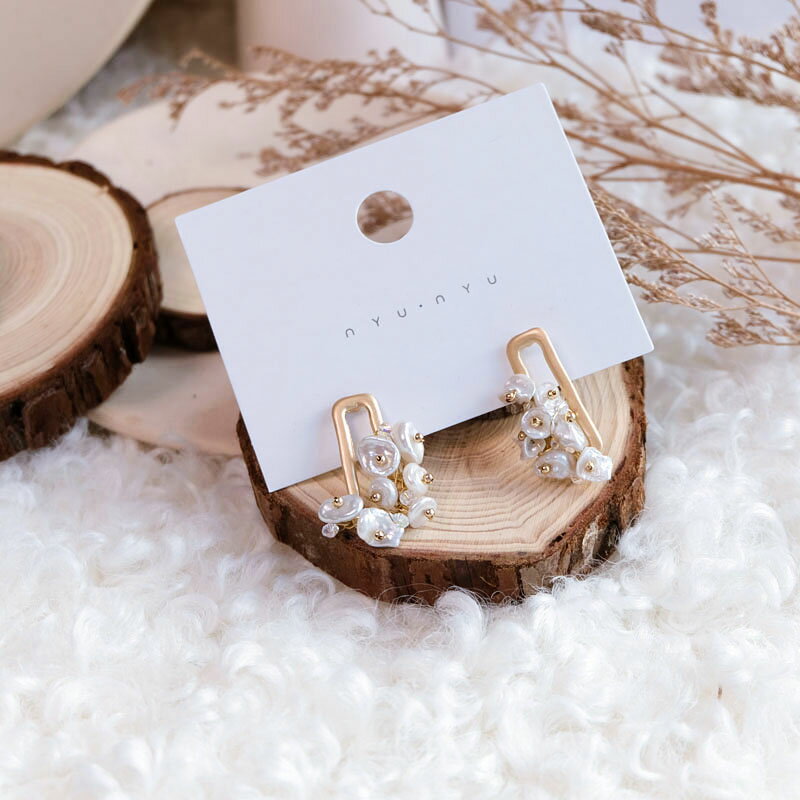 韓國精致手工制作淡水珍珠花朵銀針925銀氣質輕奢耳環耳飾1入