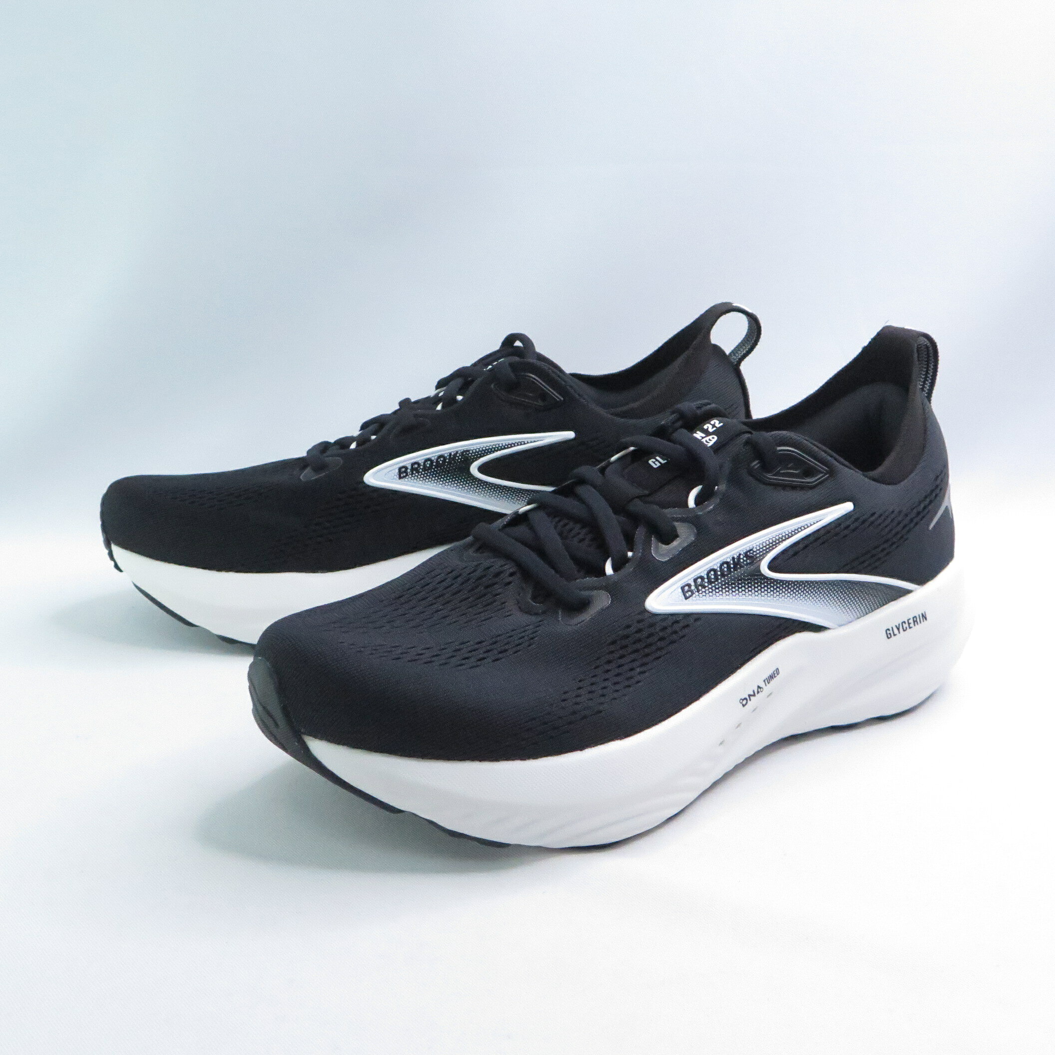 BROOKS 1104452E090 男慢跑鞋 Glycerin 22 甘油系列 2E楦 黑x白【iSport愛運動】