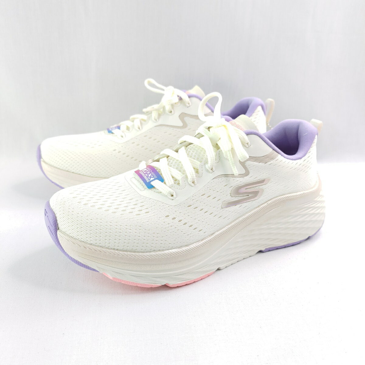 Skechers 129628NAT Max Cushioning Elite 2.0 女慢跑鞋 厚底 米白