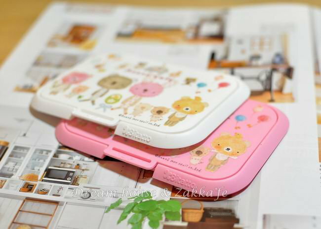 日本 Bitatto 重覆黏濕紙巾專用盒蓋 Anano kaf‘e 《2色任選》★日本製★ Zakka'fe