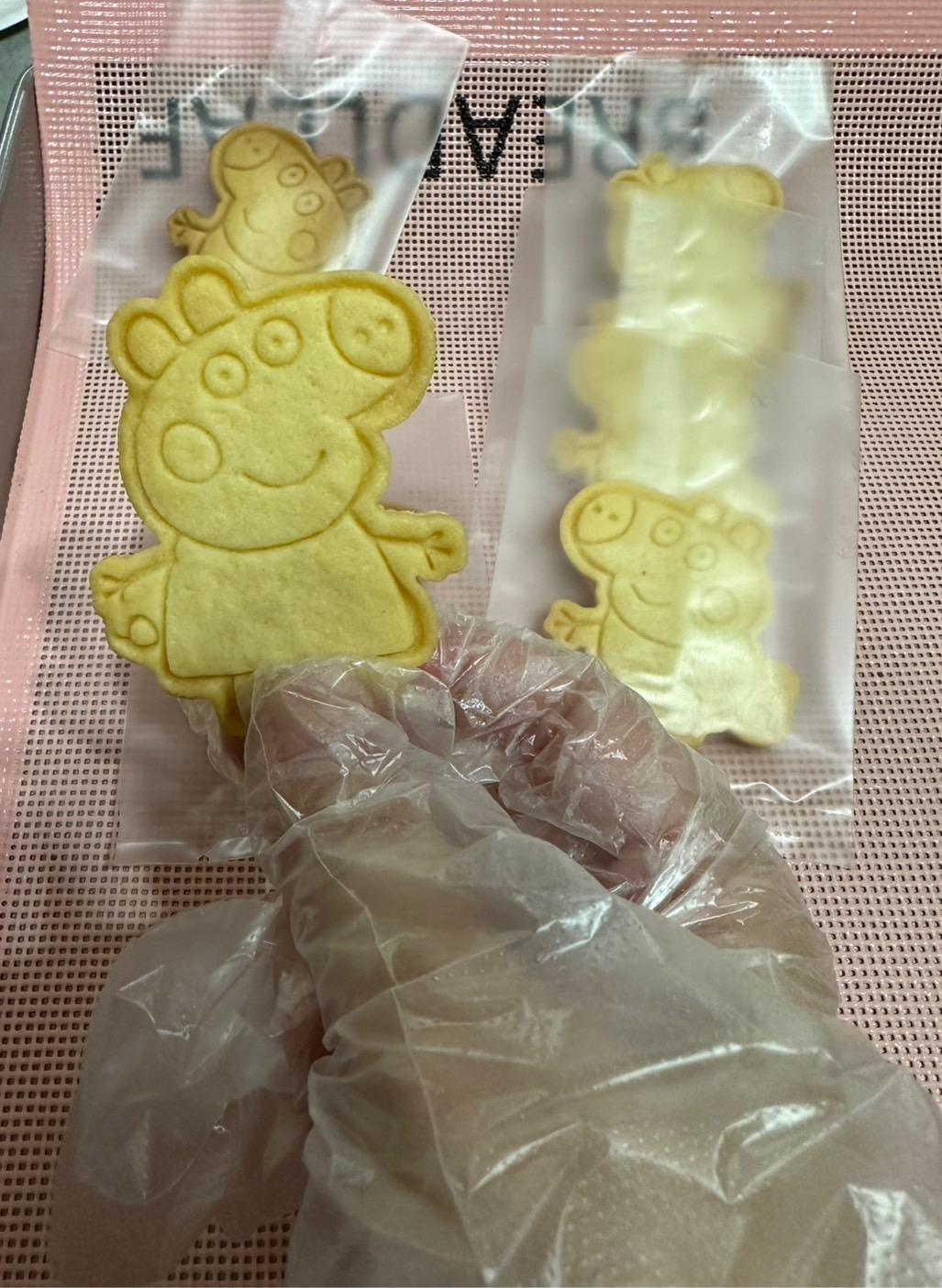 手工壓模餅乾 ,奧特曼,蜘蛛人,馬力歐,佩佩豬,鬼滅,寶可夢,角落生物收延餅乾等造型 4