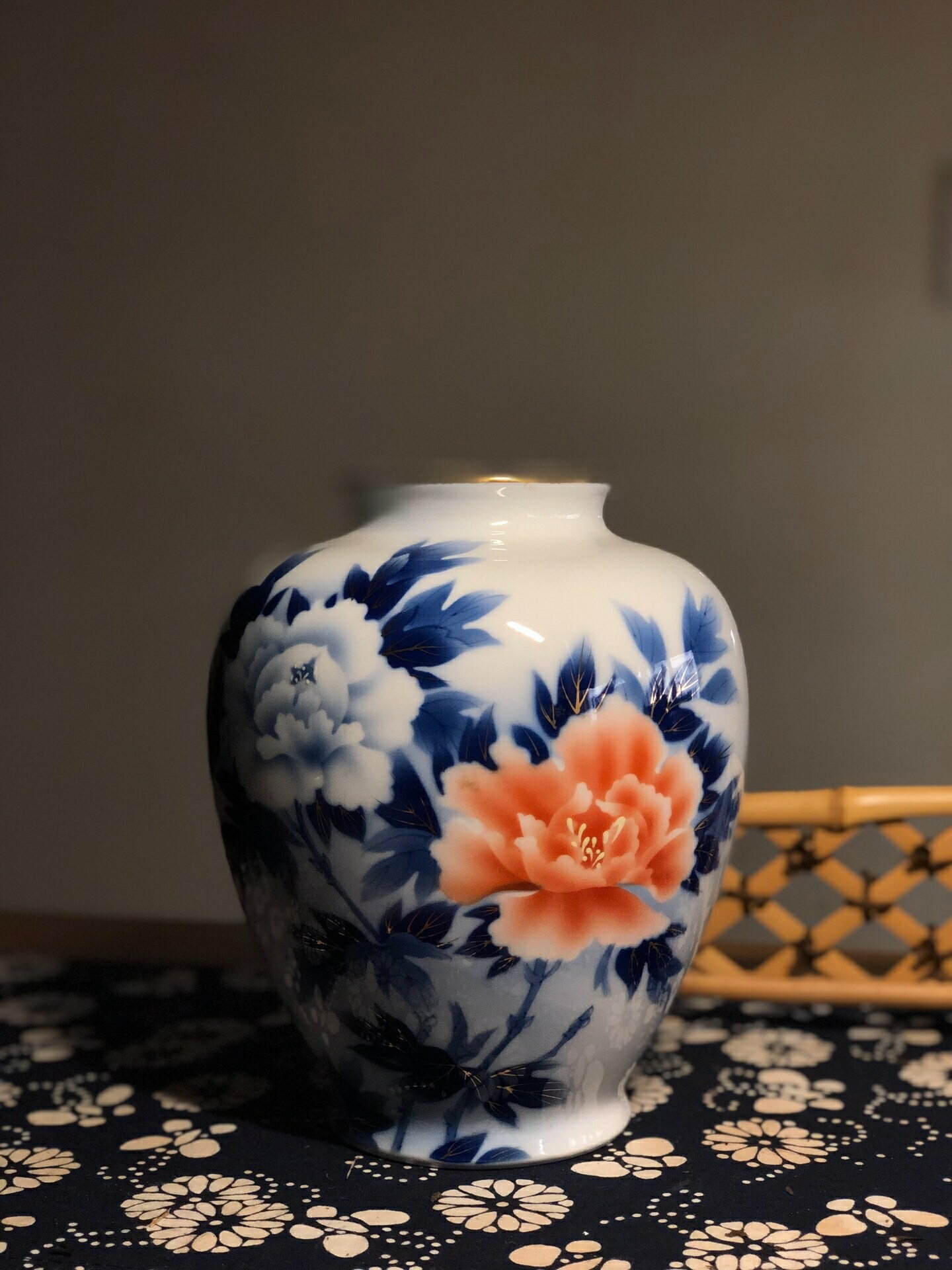 日本中古迴流宮廷御用深川制 花卉口沿鎏金 梅瓶 花瓶