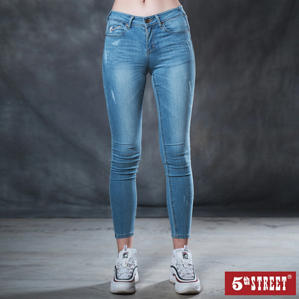 女裝 貓顯瘦窄管褲-石洗藍(-3KG系列) (947142) 【5th STREET】【APP下單天天10%回饋】 治裝激推 最高折426