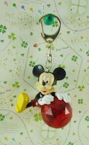 【震撼精品百貨】Micky Mouse 米奇/米妮 鑰匙圈-米奇抱球 震撼日式精品百貨
