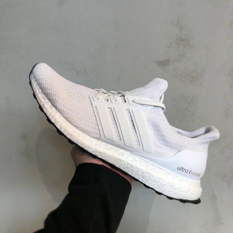 Triple white 4.0 ultra on sale boost