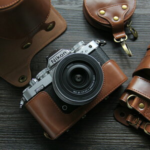 適用尼康ZFC相機套 復古保護皮套 真皮底座半套 Nikon zfc攝影包