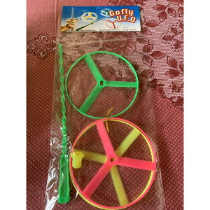 【玩具兄妹】現貨! 台灣製造 塑膠竹蜻蜓(一包3個飛碟) 手推飛碟 飛天仙子 戶外玩具 運動休閒 露營玩具 親子玩具