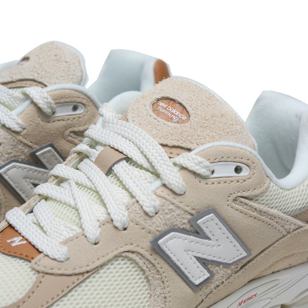 情人節禮物推薦】NEW BALANCE 休閒鞋2002R 米色情侶男女M2002RSC