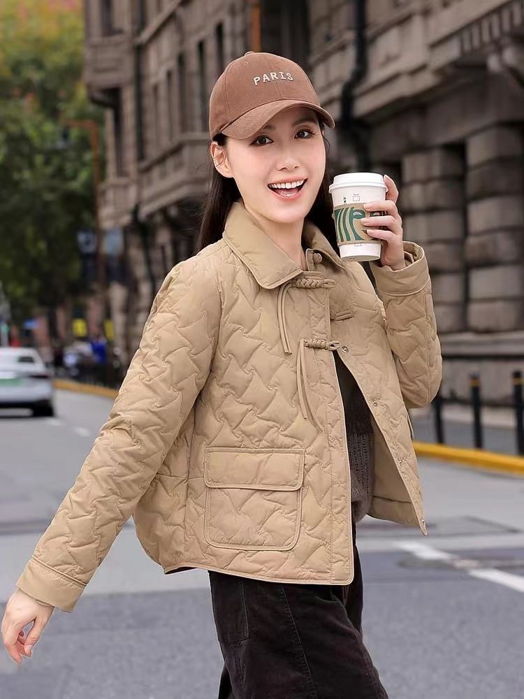 輕薄羽絨棉服女2024秋冬新款文藝國風盤扣翻領時尚小個子薄棉外套-享樂