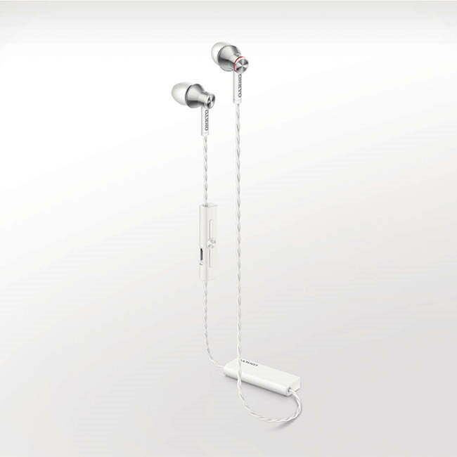 <br/><br/>  台灣公司貨『 ONKYO E200BT 白色 』 入耳式無線藍牙耳機/耳道式藍芽4.1/8.6mm驅動單元/鋁合金金屬音箱/另售powerbeats3<br/><br/>