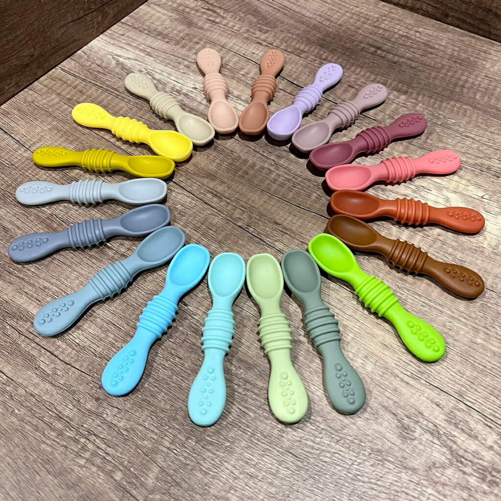 現貨19色》副食品用膠湯匙(咬咬湯匙)