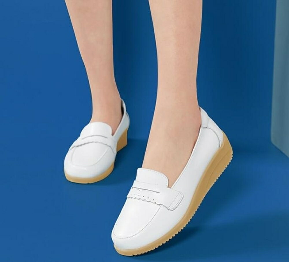 護士鞋 女新款韓版醫院白色坡跟平底透氣防臭鏤空防滑軟底 唯伊時尚