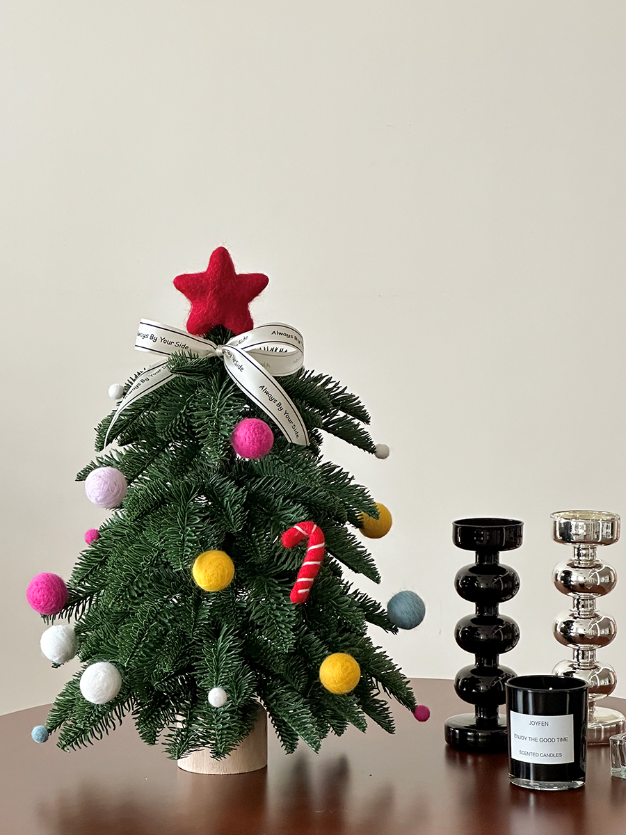 聖誕裝飾擺件新款小號家居可愛造型諾貝松聖誕樹聖誕禮物氛圍裝飾【淘夢屋】