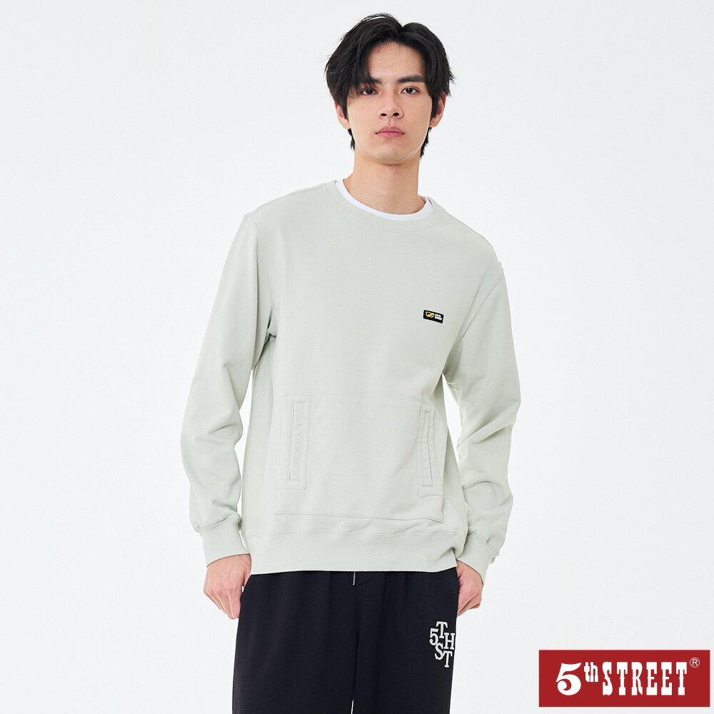 中性款 大學T 長袖 T恤 TEE 上衣 印花 淺卡其 (560994) 【5th STREET】【年貨節全館390起】 治裝激推 最高折426