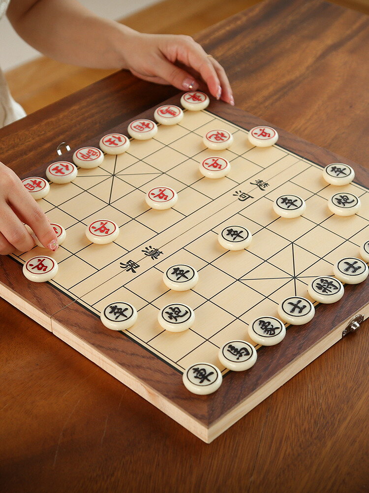 象棋 國際象棋 象棋中國象棋兒童磁鐵磁力磁性磁吸棋子便攜式迷你折疊帶棋盤套裝玩具交換禮物