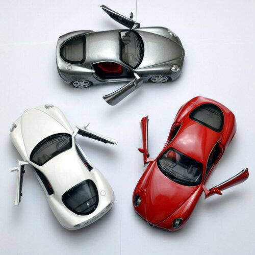 【MSZ 迴力合金車】1：32 ALFA ROMEO 8C (38316)