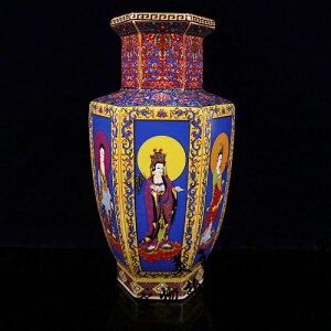 景德鎮陶瓷器花瓶 琺瑯彩六方瓶擺件 明清瓷器 西方三圣裝飾擺件