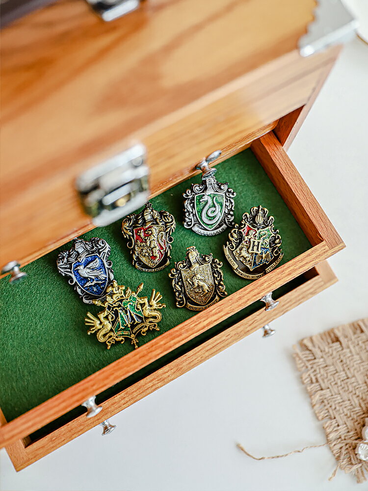 哈利波特周邊金屬徽章斯萊特林格蘭芬多魔法學院胸針裝飾復古胸章