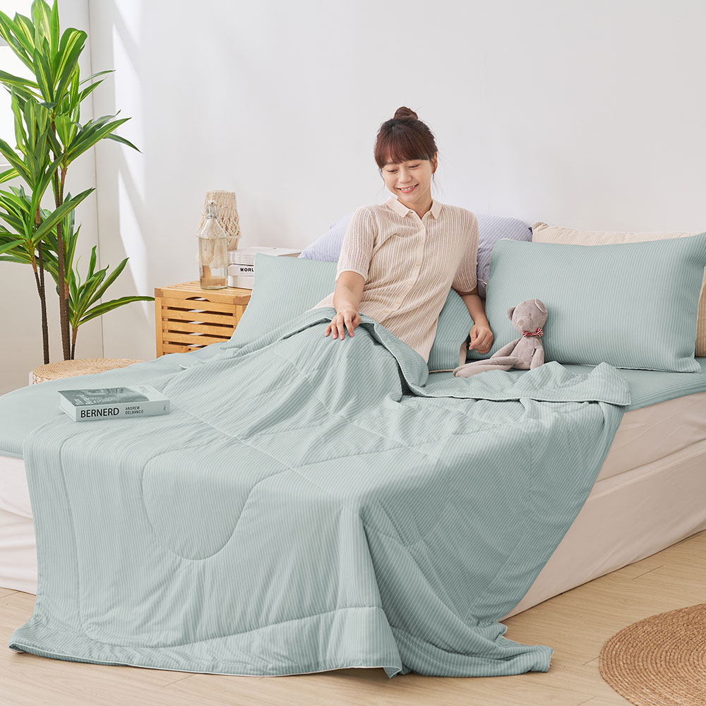 涼被 / Cool-Fi科技涼感 / Huggy 冰絲涼感被 / 多款任選 台灣製 #涼夏寢具 7