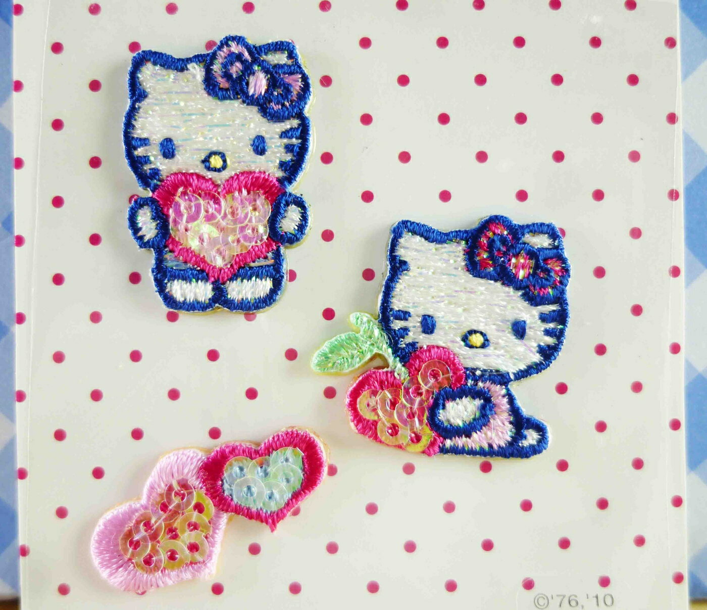 【震撼精品百貨】Hello Kitty 凱蒂貓 KITTY立體貼布貼紙-蘋果 震撼日式精品百貨