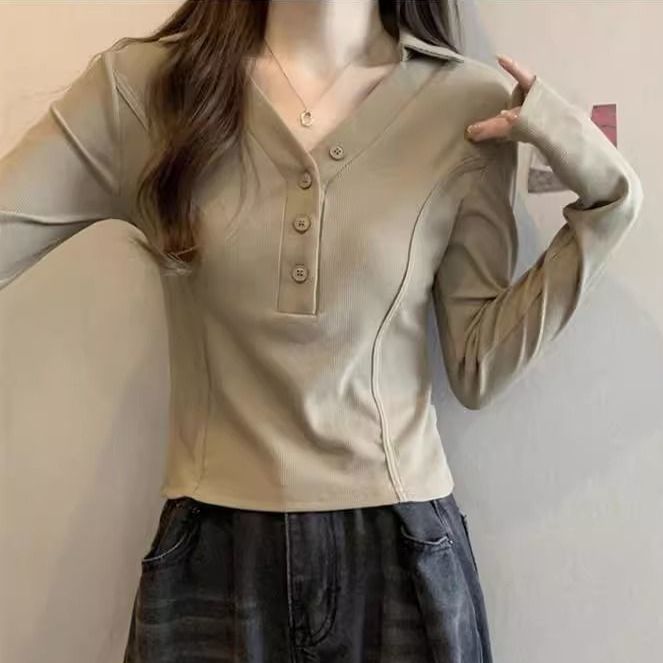 2024秋季新款法式V領長袖t恤女打底衫修身設計感高腰早秋上衣女潮-創美