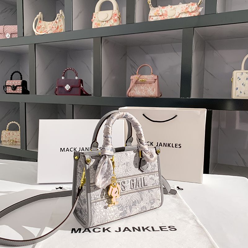 香港Mack Jankles真皮小眾高階感褶皺托特包女2024新款手提斜挎包-享樂