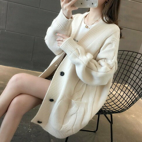 女裝 外套 韓系風 氣質上衣 韓版 春秋新款慵懶風V領麻花針織衫寬鬆外穿女裝開衫V領百搭毛衣外套潮 治裝激推 0