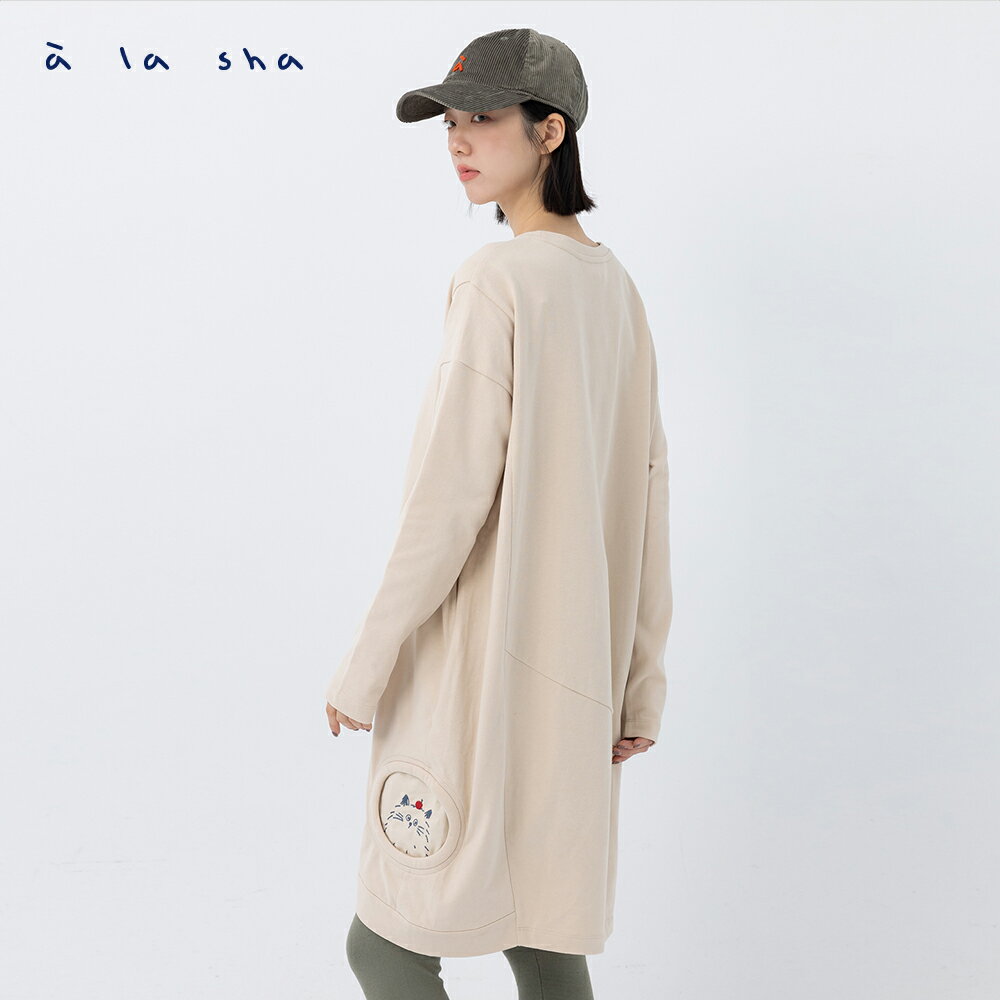 a la sha 洞洞蘋果喵造型洋裝 2