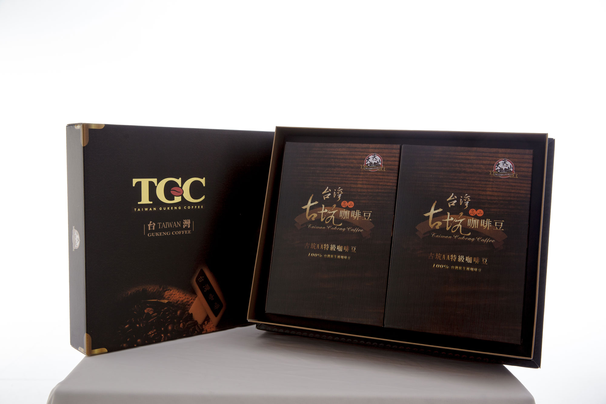 <br/><br/>  【TGC】精品禮盒-台灣古坑AA特級咖啡豆(1磅)，下訂後即新鮮烘培，100%阿拉比卡種單品莊園咖啡豆<br/><br/>