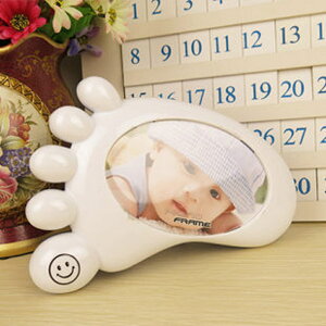 ✤宜家✤可愛兒童相框 5寸創意寶寶小腳ㄚㄚ相框 也是存錢筒喔!!