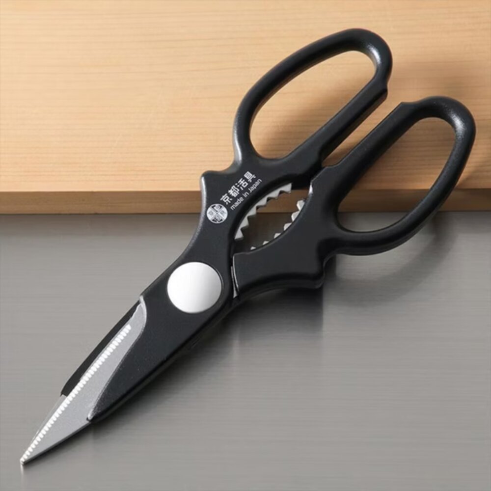 日本製 菜刀級鋼刃 不鏽鋼廚房萬用剪刀 | 廚房剪刀 食物剪刀 多功能剪 - 廚房用品 日本製剪刀 日本進口 廚房剪刀 料理剪 抗菌手柄 鋸齒設計 家用剪刀 不鏽鋼剪刀 日系廚具 京都活具日本製不鏽鋼廚房萬用剪刀 京都活具 食物剪刀 耐用鋒利