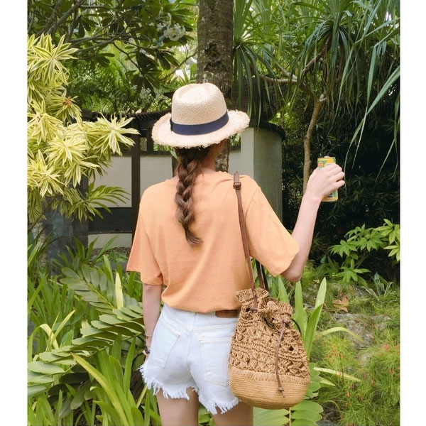 草編水桶包 草編包 編織包 藤編包 束口包 縮口包 背包 側背包 斜跨包 肩背包 拉繩 小包 花 民族圖騰 韓 ANNA S. 5