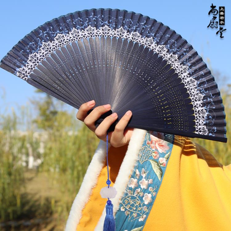 摺扇女旗袍扇子走秀古典折疊扇隨身女扇古風舞蹈扇中國風扇送流蘇 雙11全館免運