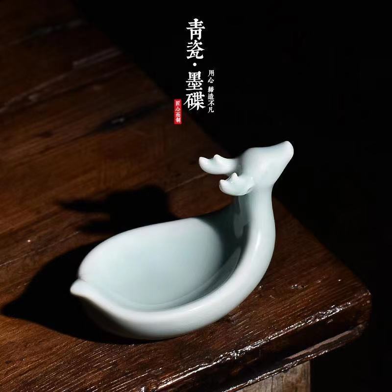 天一堂墨碟文房四寶硯臺書法書房擺件小鹿墨碟龍泉青瓷筆擱瓷器筆架墨池