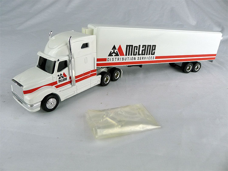 McLane Distribution 邁凱倫集裝箱貨櫃車模型絕版 安徒ERTL 1:64