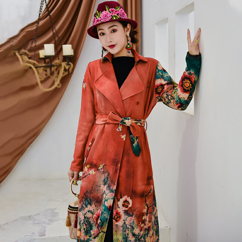 中國風時尚女裝秋冬季新款民族風鹿皮絨長款風衣外套印花大衣1入