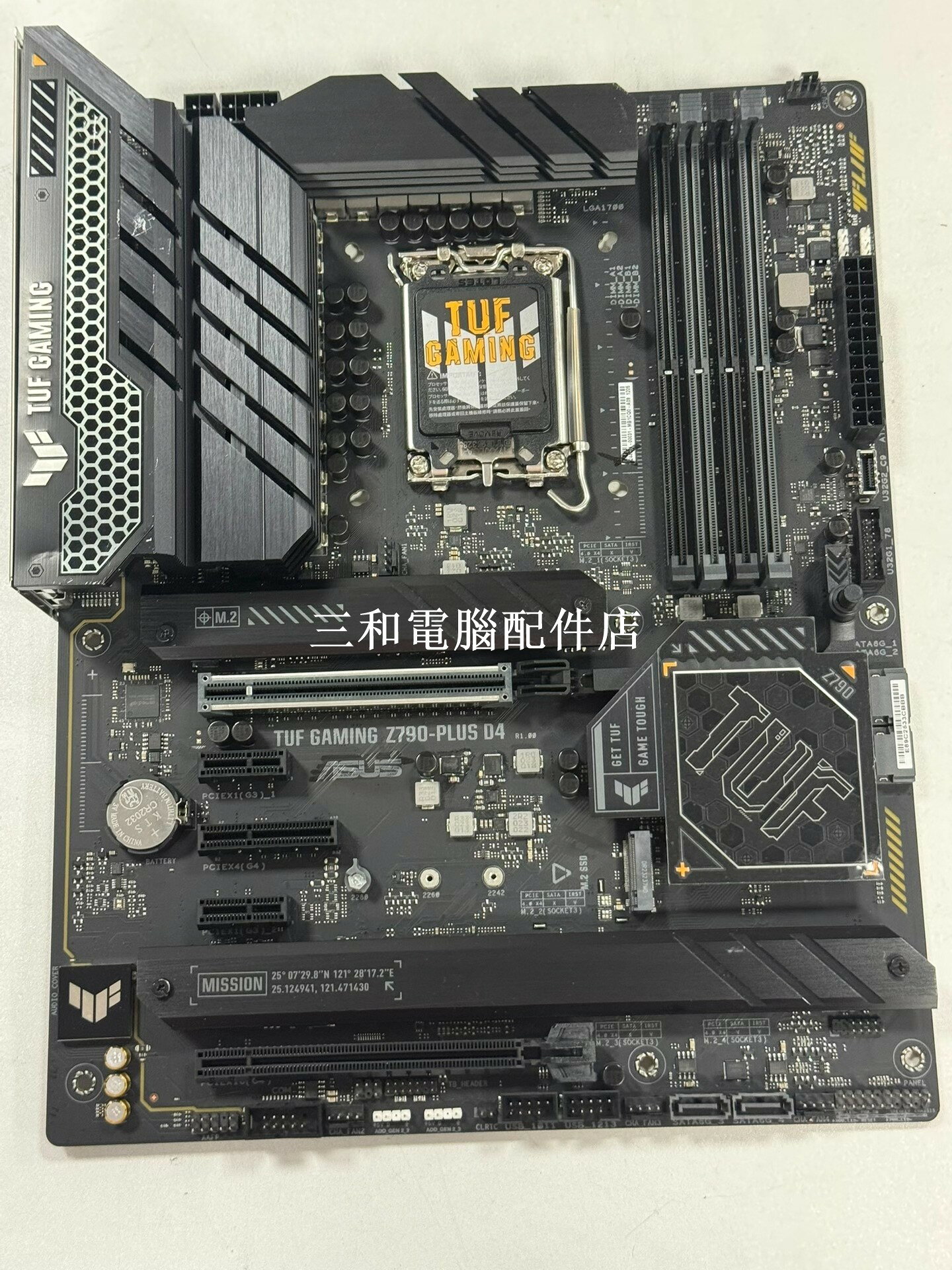 華碩 TUF GAMING Z790-PLUS D4 主機板 ATX 12-14 代處理器 DDR4 最新 BIOS 神光同步 95 新 如圖 無影響 使用