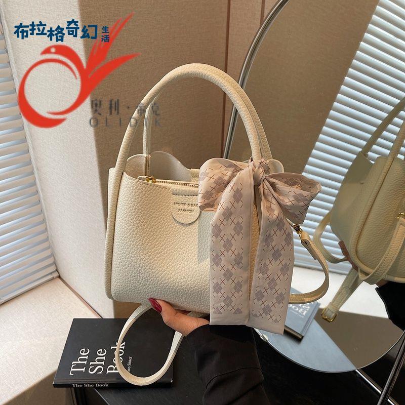 OLIDIK今年流行 爆款包包 女2025新款 時尚 百搭 單肩斜挎包 手提水桶包 [PP0515061]
