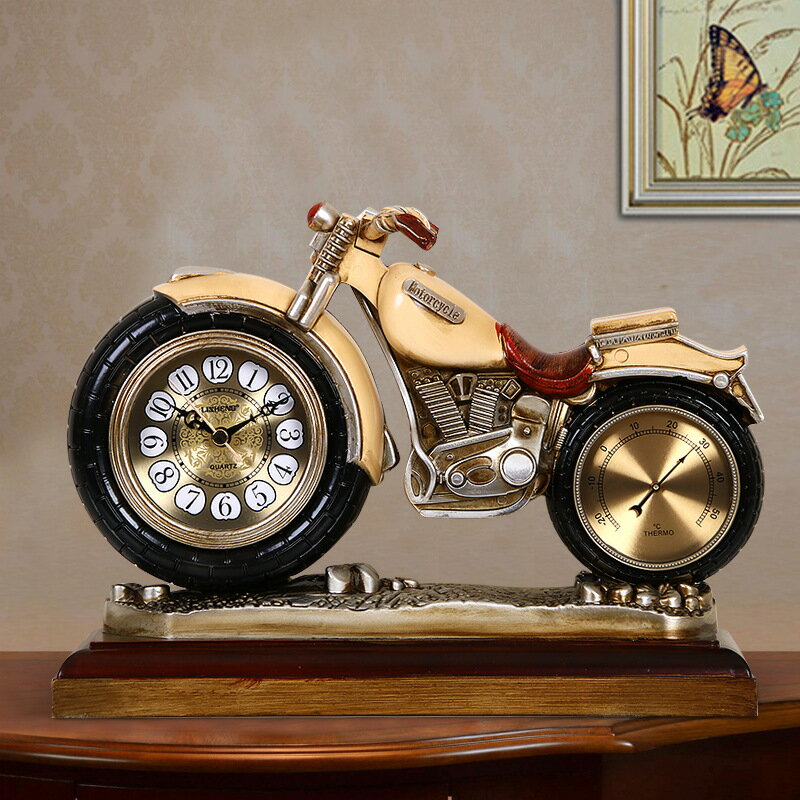 時鐘客廳擺放座鐘摩托車坐鐘式鐘桌麵擺鐘歐式工藝鐘表擺C