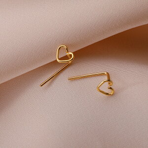 925純銀鏤空愛心耳釘女年新款潮耳環簡約養耳洞小巧耳飾