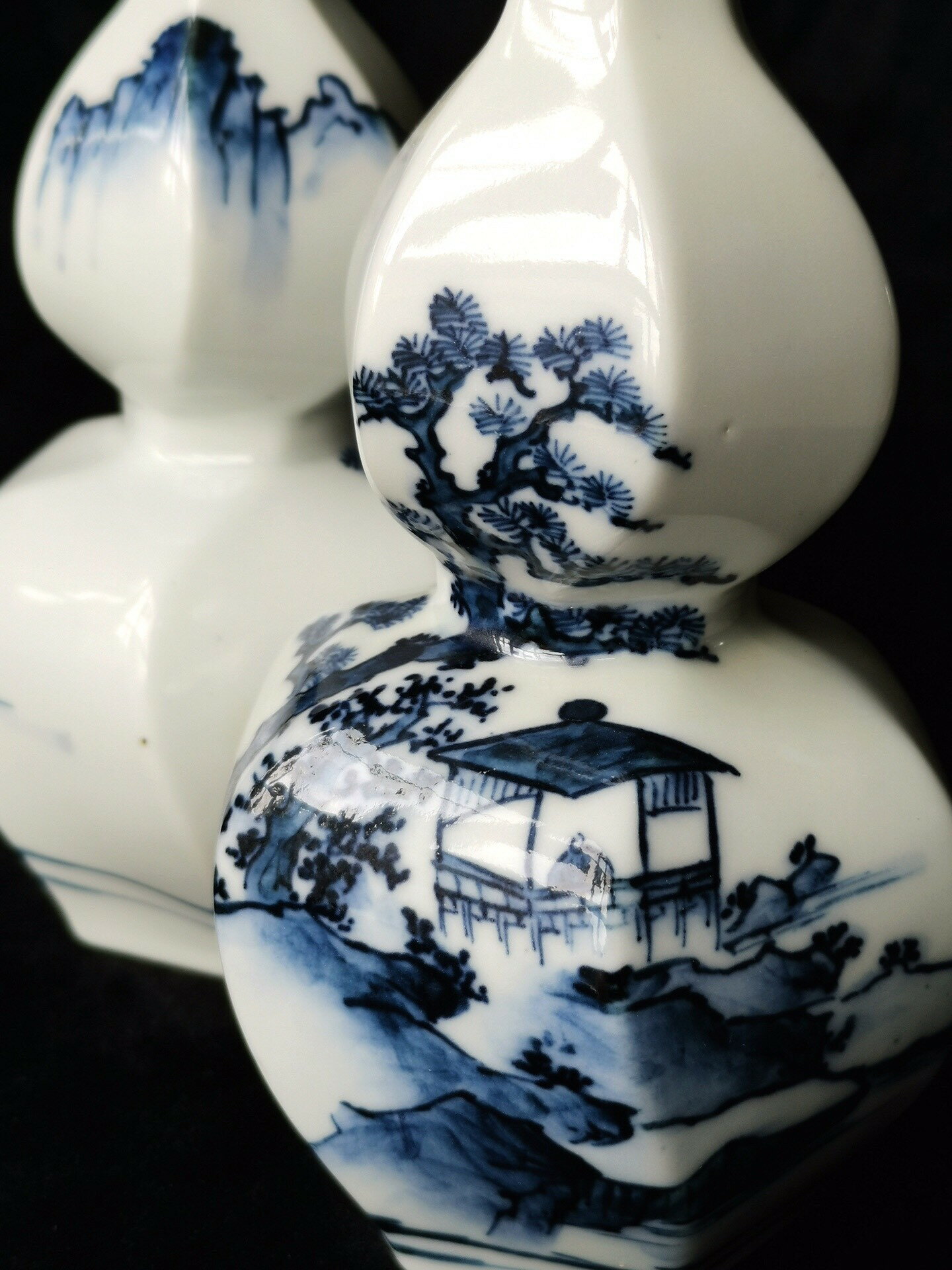 日本瓷器 九穀燒 青花山水人物圖 老八稜葫蘆瓶 瓷質