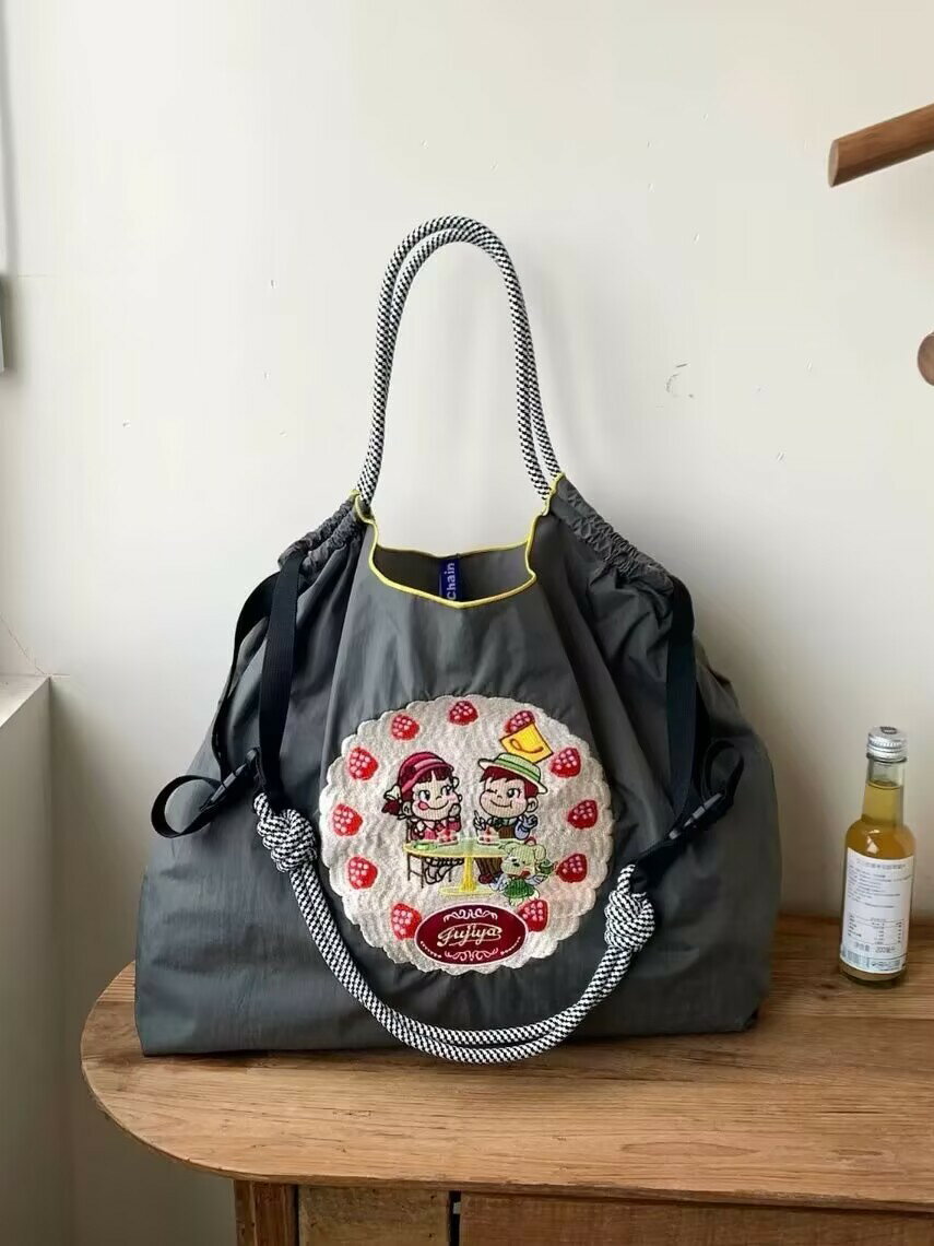 斜後背包大容量女高級感百搭大氣旅行可攜式刺繡ball chain環保購物袋